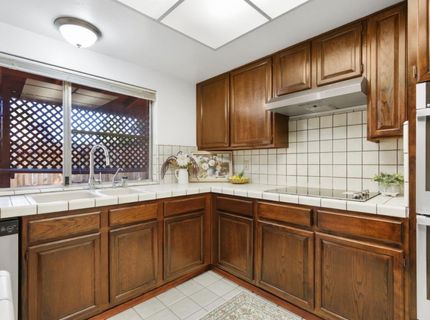 9924 Meadow Oak Cir, Elk Grove, CA 95624 Photo