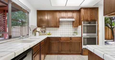 9924 Meadow Oak Cir, Elk Grove, CA 95624 Photo