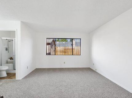 9924 Meadow Oak Cir, Elk Grove, CA 95624 Photo