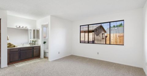 9924 Meadow Oak Cir, Elk Grove, CA 95624 Photo