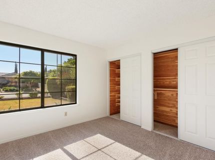 9924 Meadow Oak Cir, Elk Grove, CA 95624 Photo