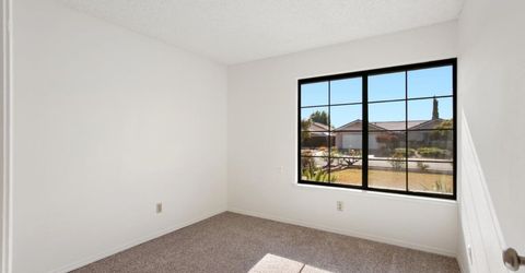 9924 Meadow Oak Cir, Elk Grove, CA 95624 Photo