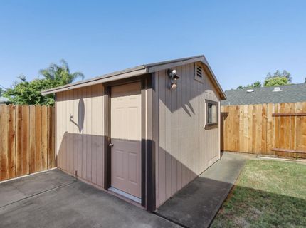 9924 Meadow Oak Cir, Elk Grove, CA 95624 Photo