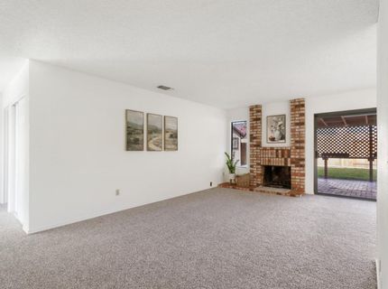 9924 Meadow Oak Cir, Elk Grove, CA 95624 Photo