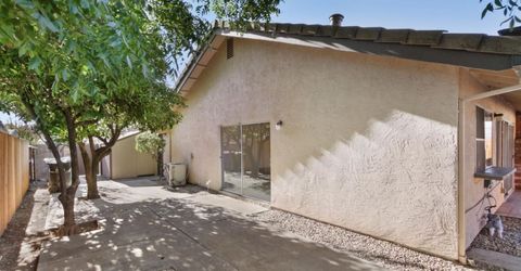 9924 Meadow Oak Cir, Elk Grove, CA 95624 Photo