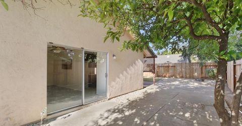 9924 Meadow Oak Cir, Elk Grove, CA 95624 Photo