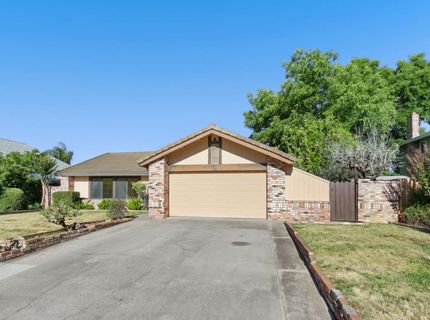 9924 Meadow Oak Cir, Elk Grove, CA 95624 Photo