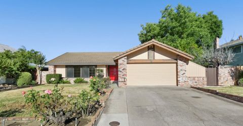 9924 Meadow Oak Cir, Elk Grove, CA 95624 Photo