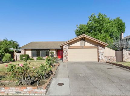 9924 Meadow Oak Cir, Elk Grove, CA 95624 Photo