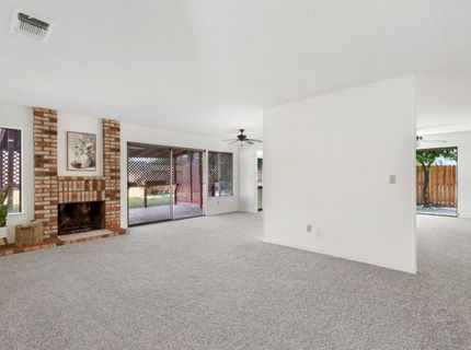 9924 Meadow Oak Cir, Elk Grove, CA 95624 Photo