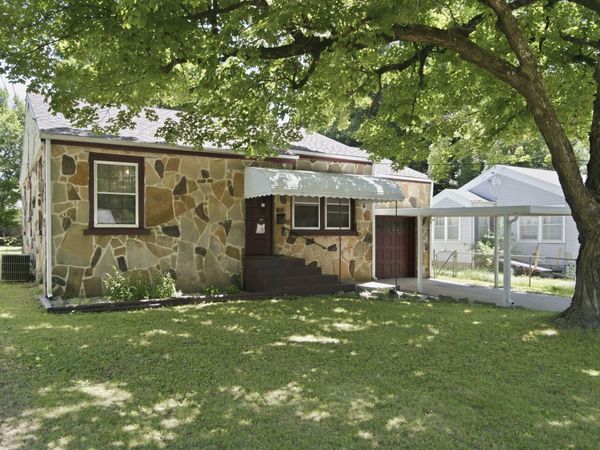 1058 S Thelma Avenue , Springfield, MO 65807