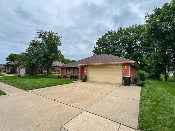 4720 S Ash Avenue , Springfield, MO 65804
