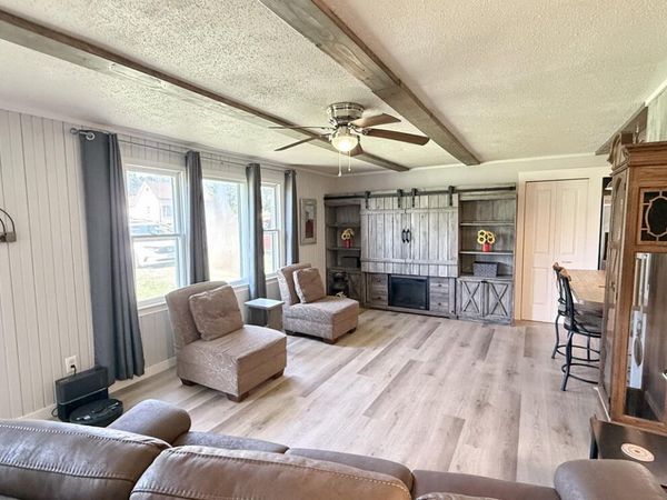 322 W Lafayette Street , El Dorado Springs, MO 64744
