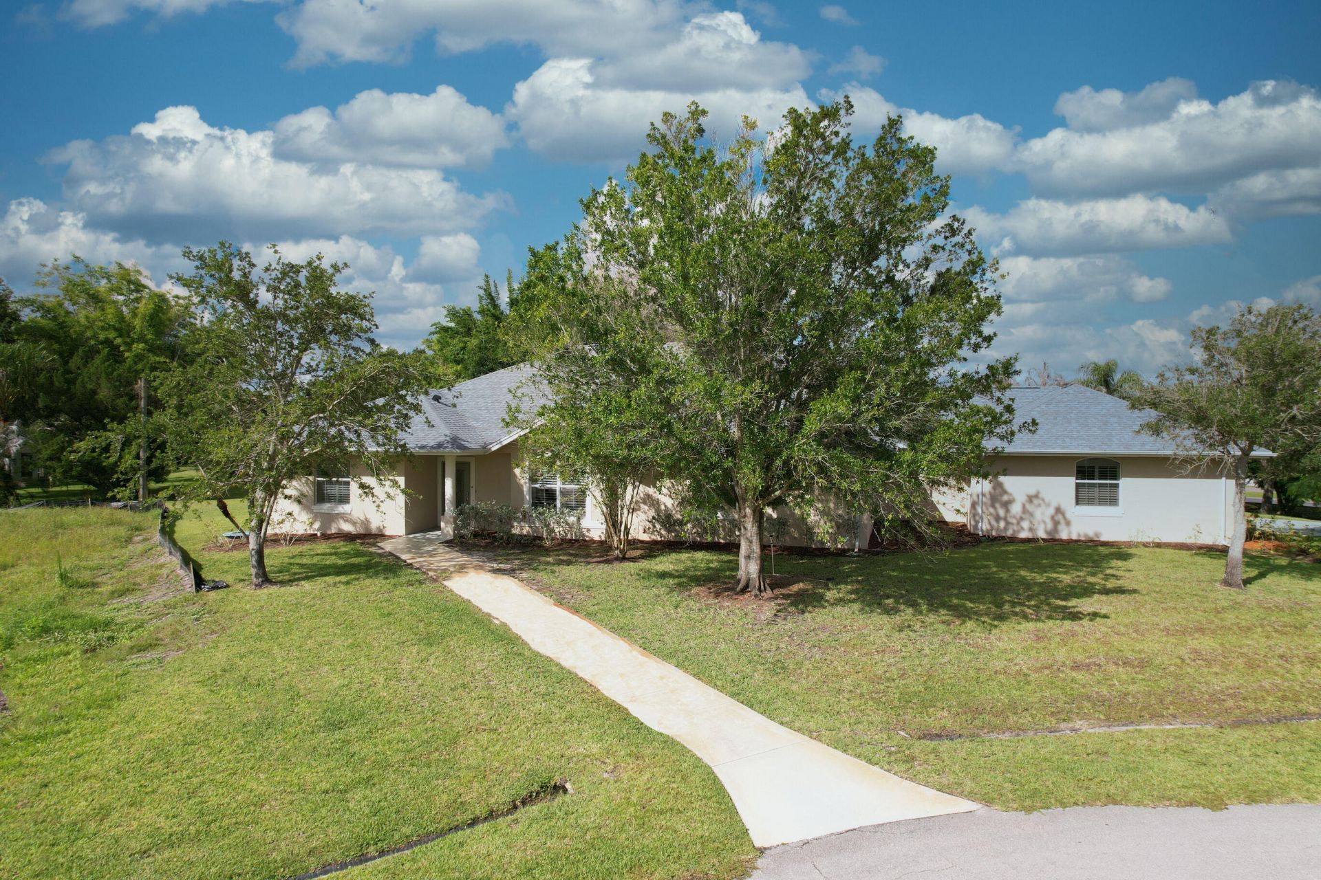 2879 SE Peru Street, Port Saint Lucie, FL 34984 Photo