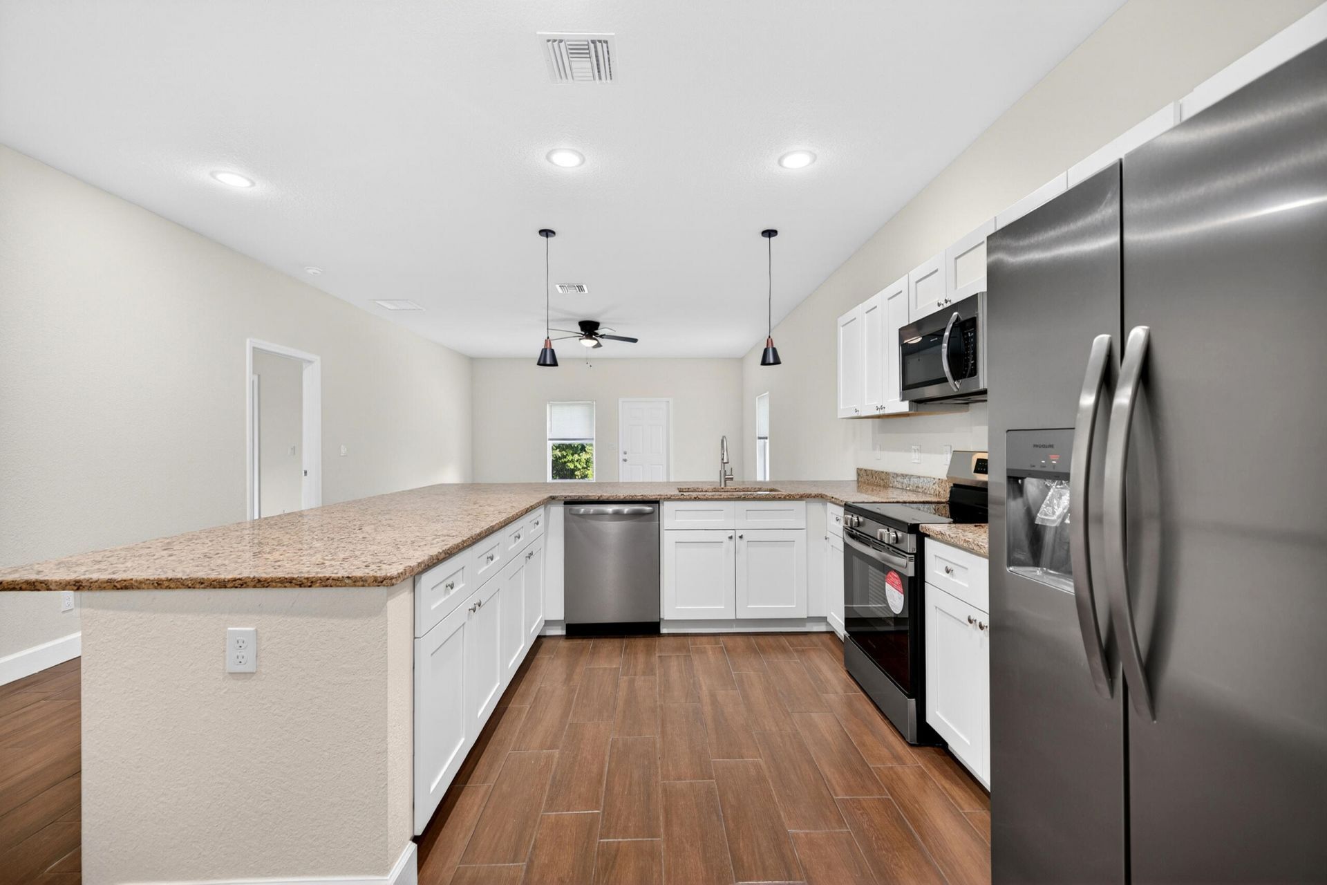 402 NW 12th Avenue, Boynton Beach, FL 33435 Photo