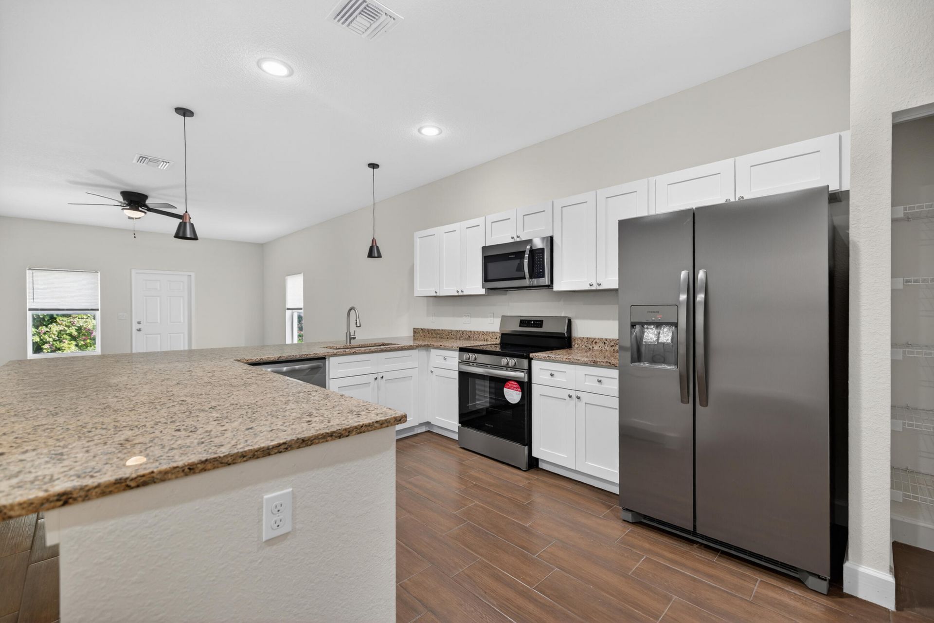 402 NW 12th Avenue, Boynton Beach, FL 33435 Photo