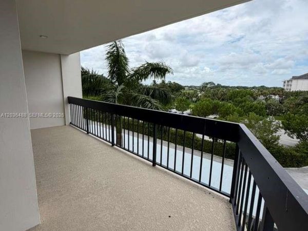2400 Presidential Way , Unit 403, West Palm Beach, FL 33401