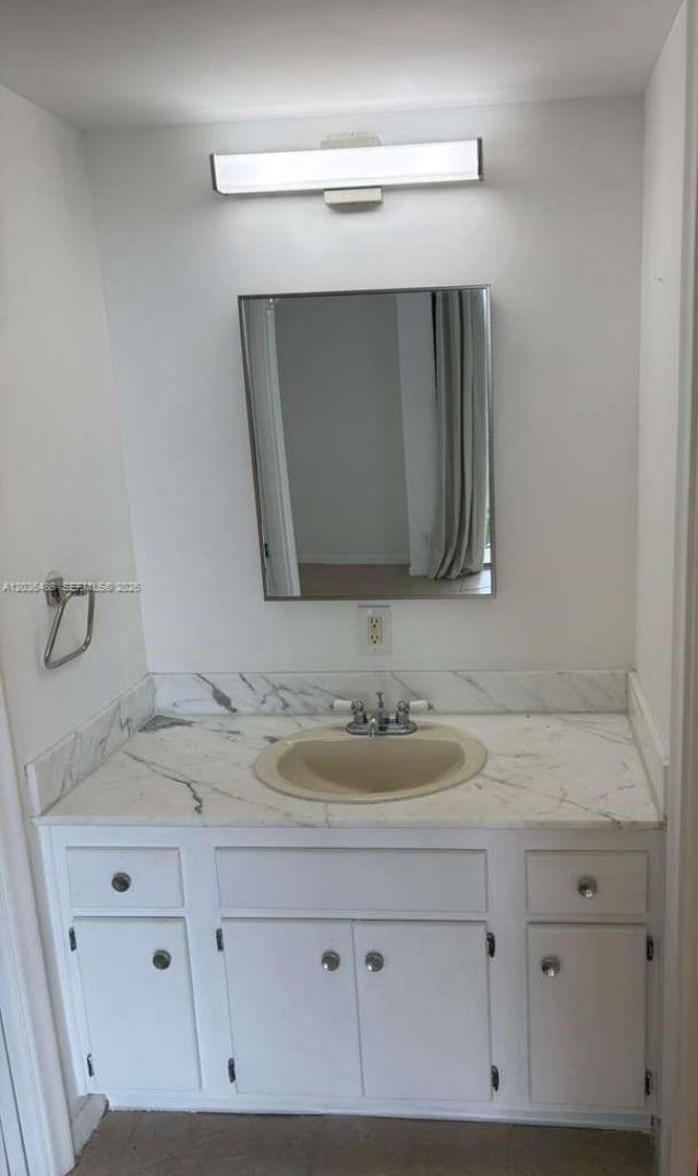 2400 Presidential Way , Unit 403, West Palm Beach, FL 33401 Photo