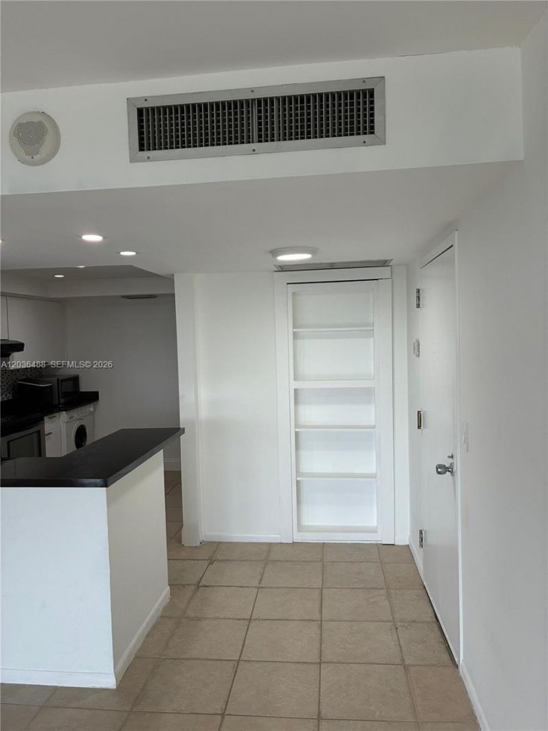 2400 Presidential Way , Unit 403, West Palm Beach, FL 33401 Photo