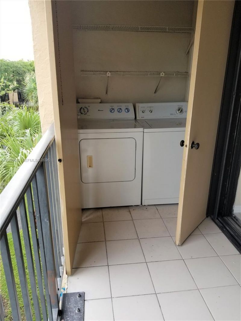 14201 N Kendall Dr , Unit 405D, Miami, FL 33186 Photo