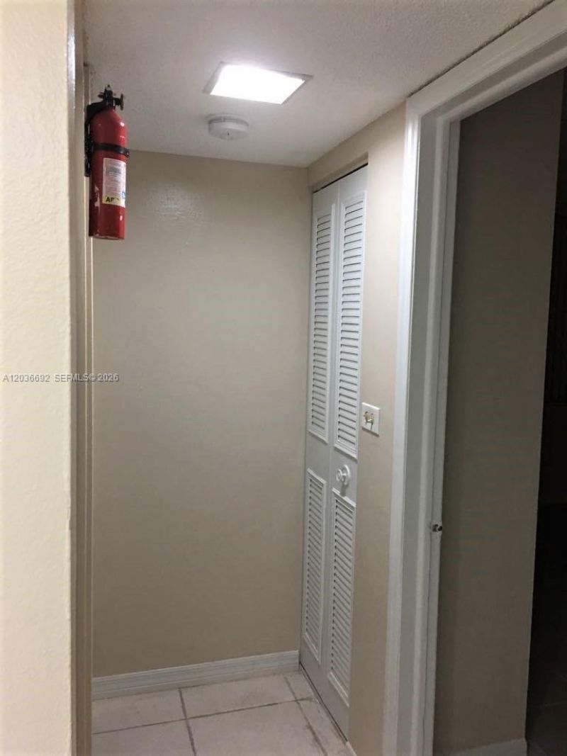 14201 N Kendall Dr , Unit 405D, Miami, FL 33186 Photo