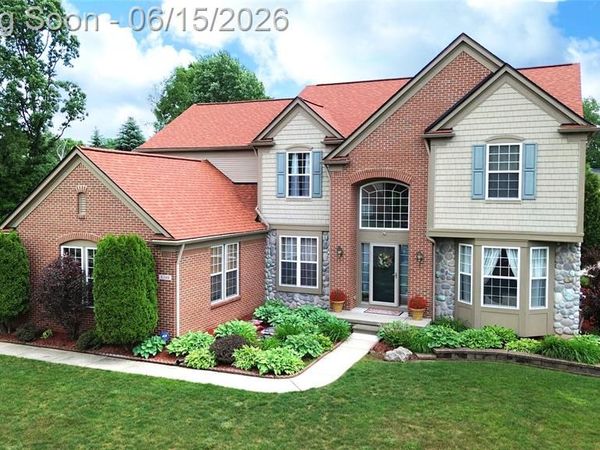 6240 Moonstone Court , Grand Blanc Twp, MI 48439