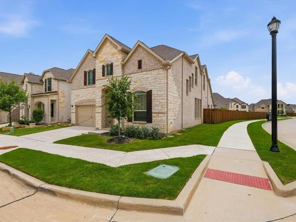 300 Foxglove Hill, Argyle, TX 76226