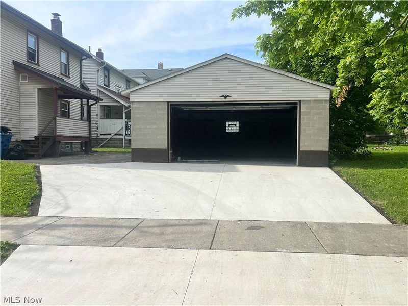 403 N Saint Clair Street , Girard, OH 44420 Photo 7