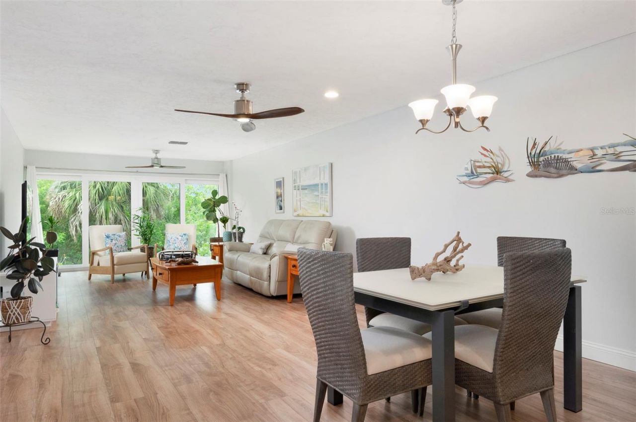 10152 Regal Drive, Largo, FL 33774 Photo