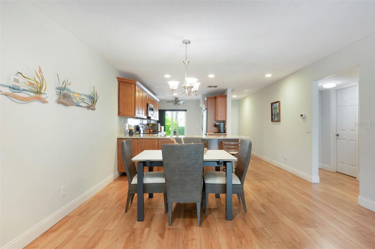 10152 Regal Drive, Largo, FL 33774 Photo