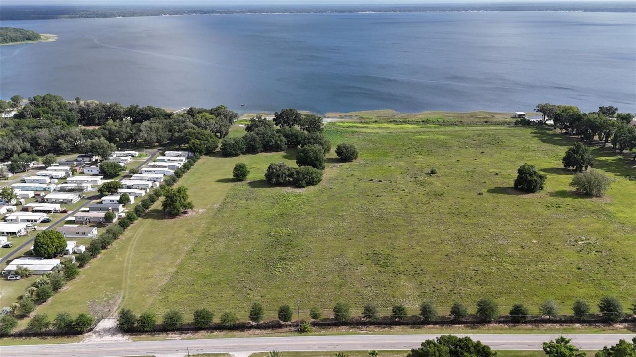 Tbd SE Sunset Harbor Road , Weirsdale, FL 32195 Photo