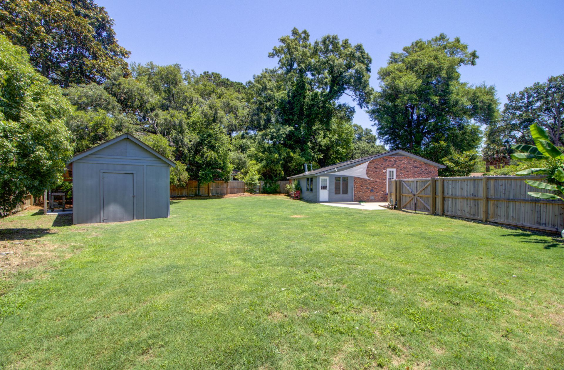 1144 Wyndham Road Photo 38