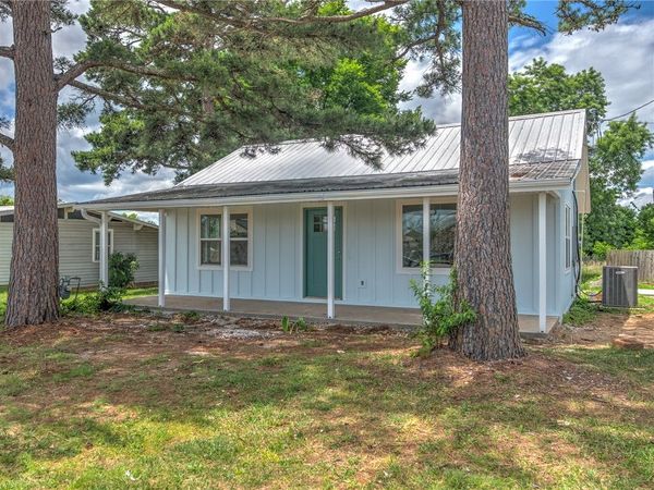 1023 S Morningside Drive , Fayetteville, AR 72701
