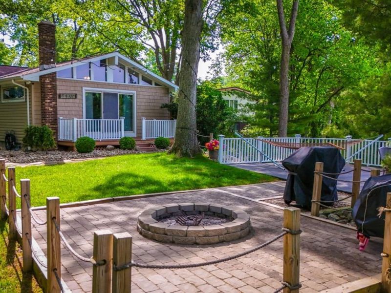 691 Timothy Drive, Willard, OH 44890 Photo 10