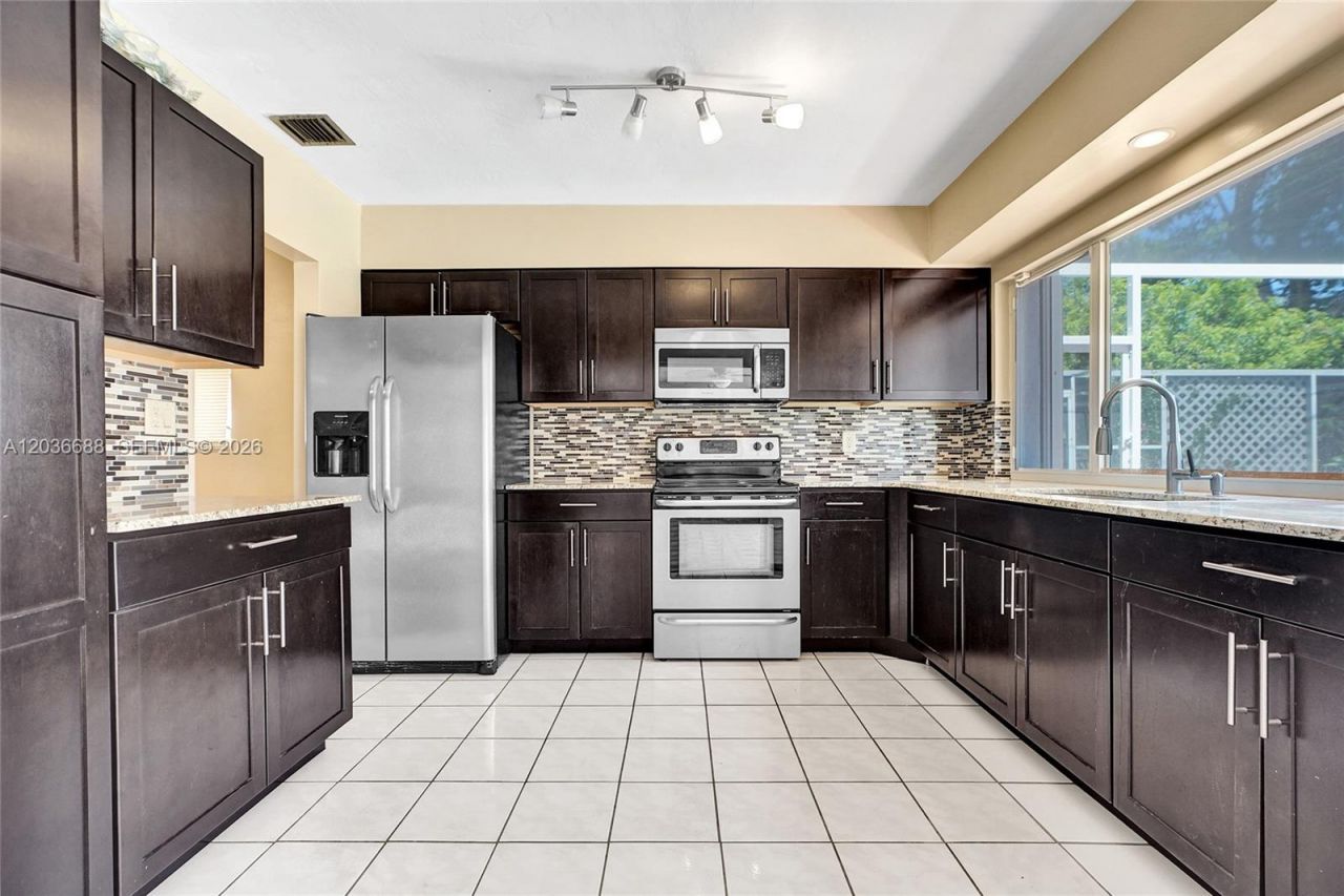 7953 Panama St , Miramar, FL 33023 Photo
