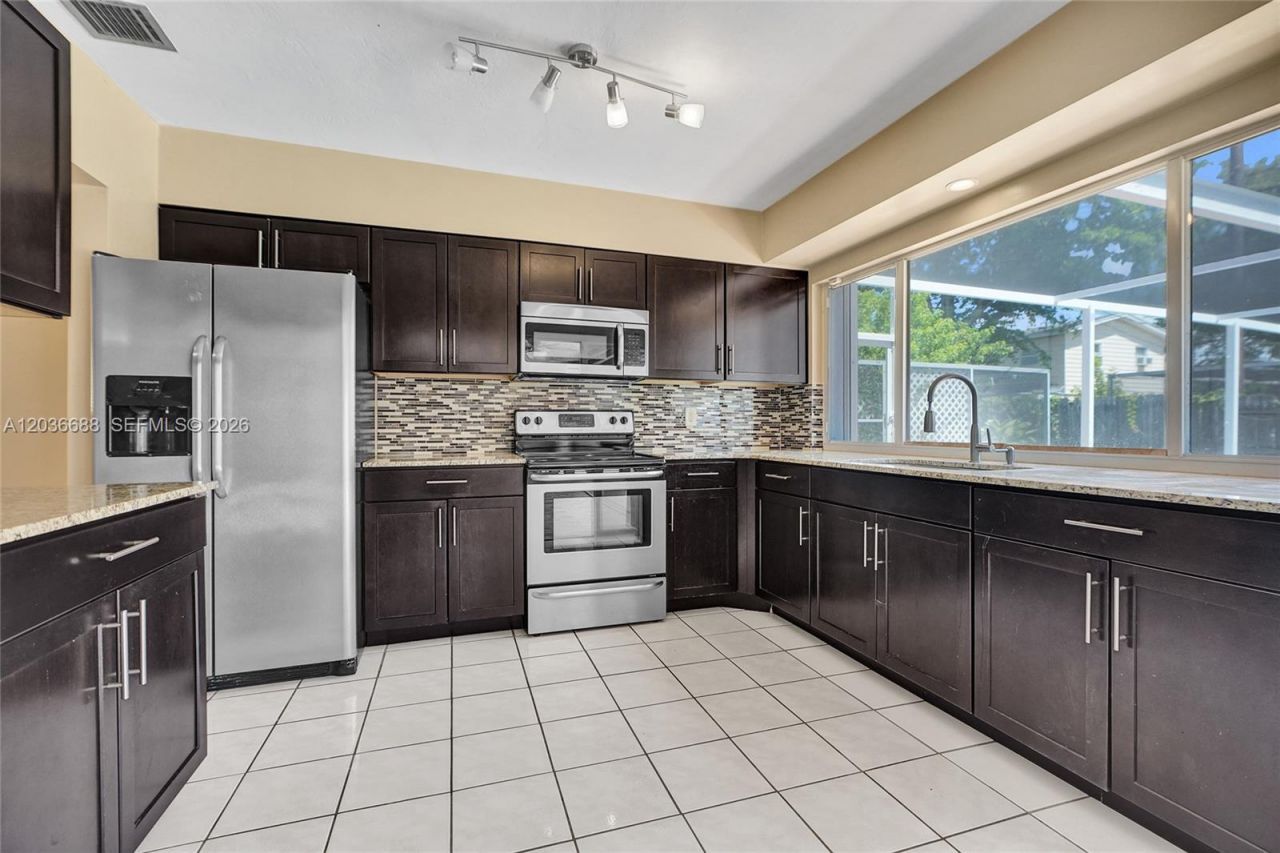 7953 Panama St , Miramar, FL 33023 Photo