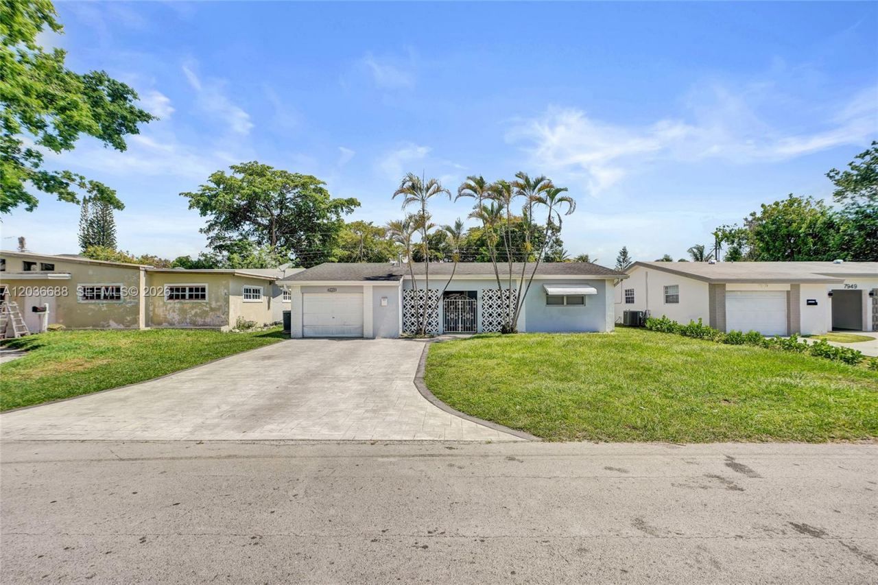 7953 Panama St , Miramar, FL 33023 Photo
