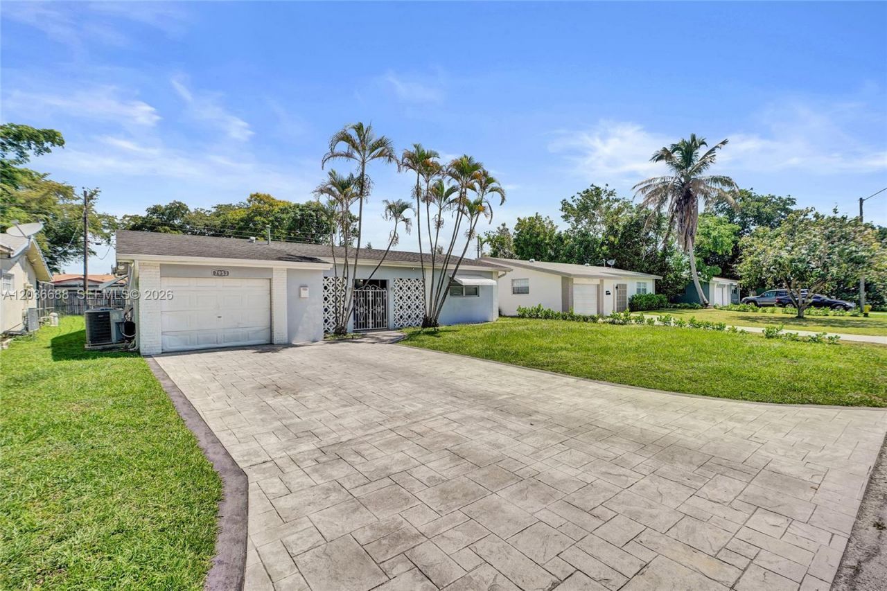 7953 Panama St , Miramar, FL 33023 Photo