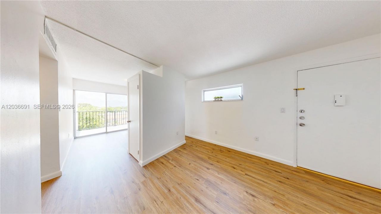 444 SW 27th Ave , Unit 50, Miami, FL 33135 Photo