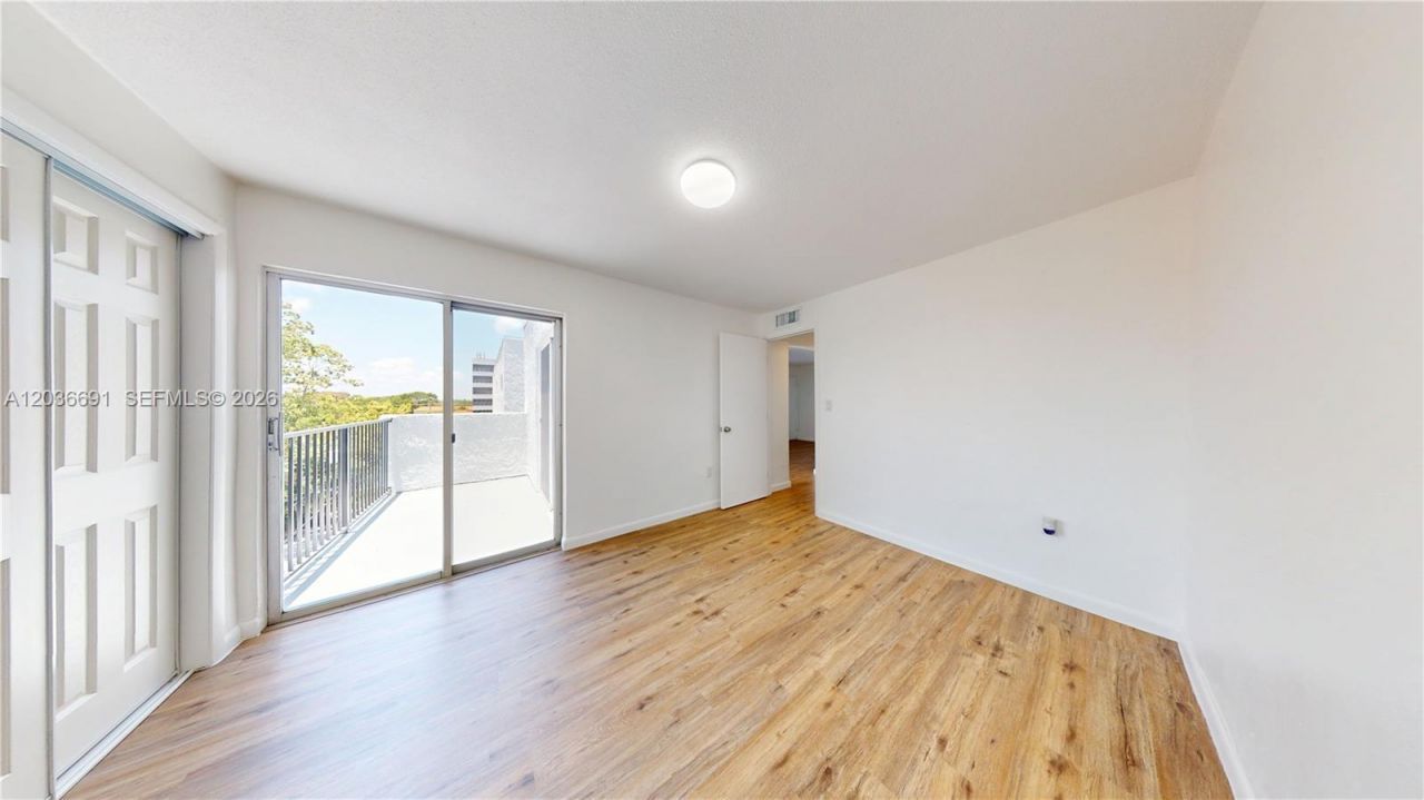 444 SW 27th Ave , Unit 50, Miami, FL 33135 Photo
