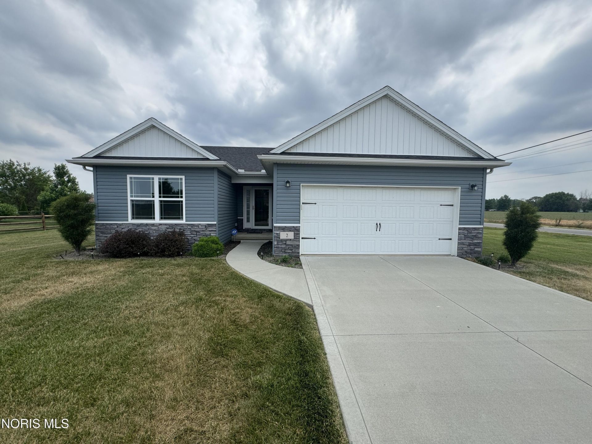 2 Glacier Lane , Delta, OH 43515 Main Photo