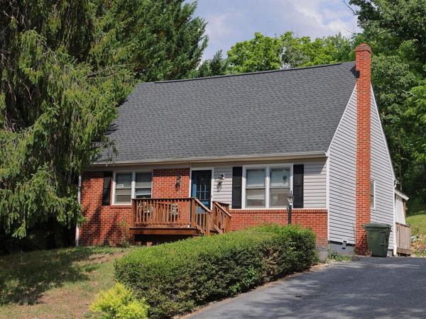 394 HORACE AVE, WAYNESBORO, VA 22980