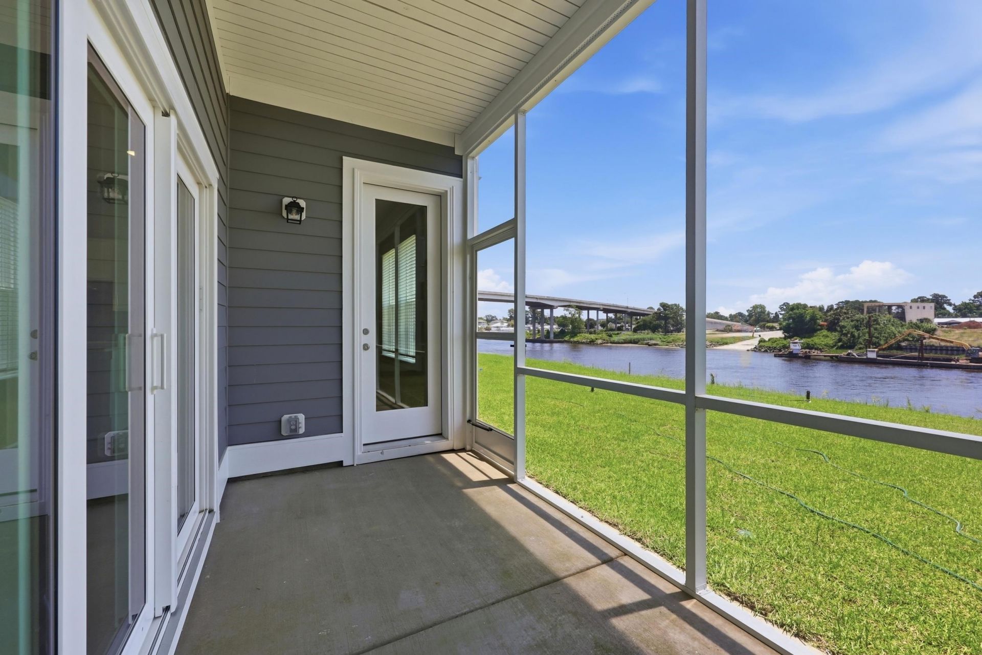 992 Triton Ave. Photo 17