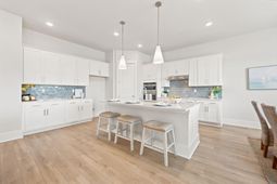 992 Triton Ave. photo 4
