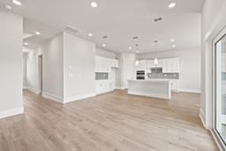 992 Triton Ave. photo 4