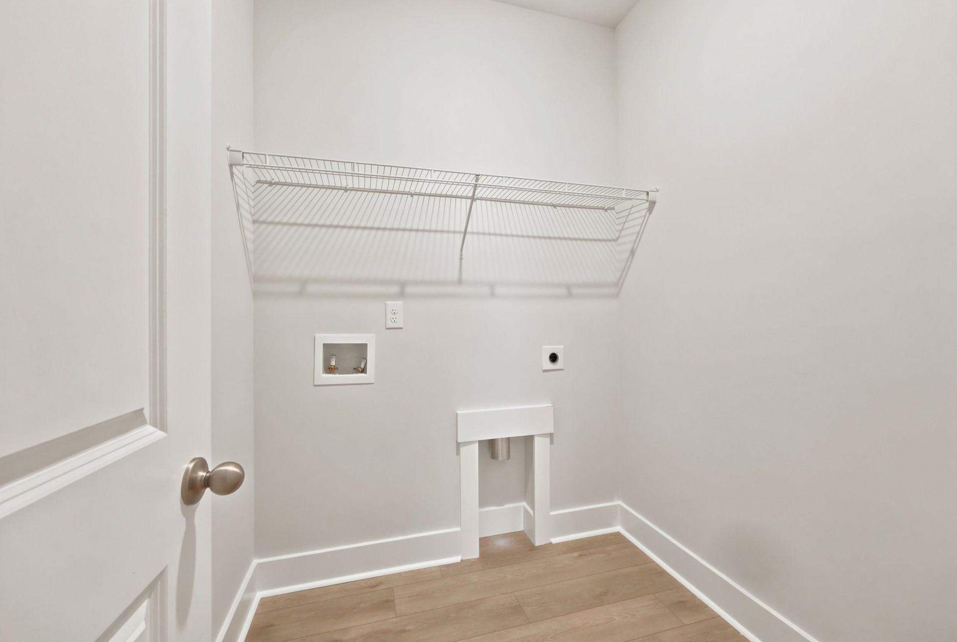 992 Triton Ave. Photo 37