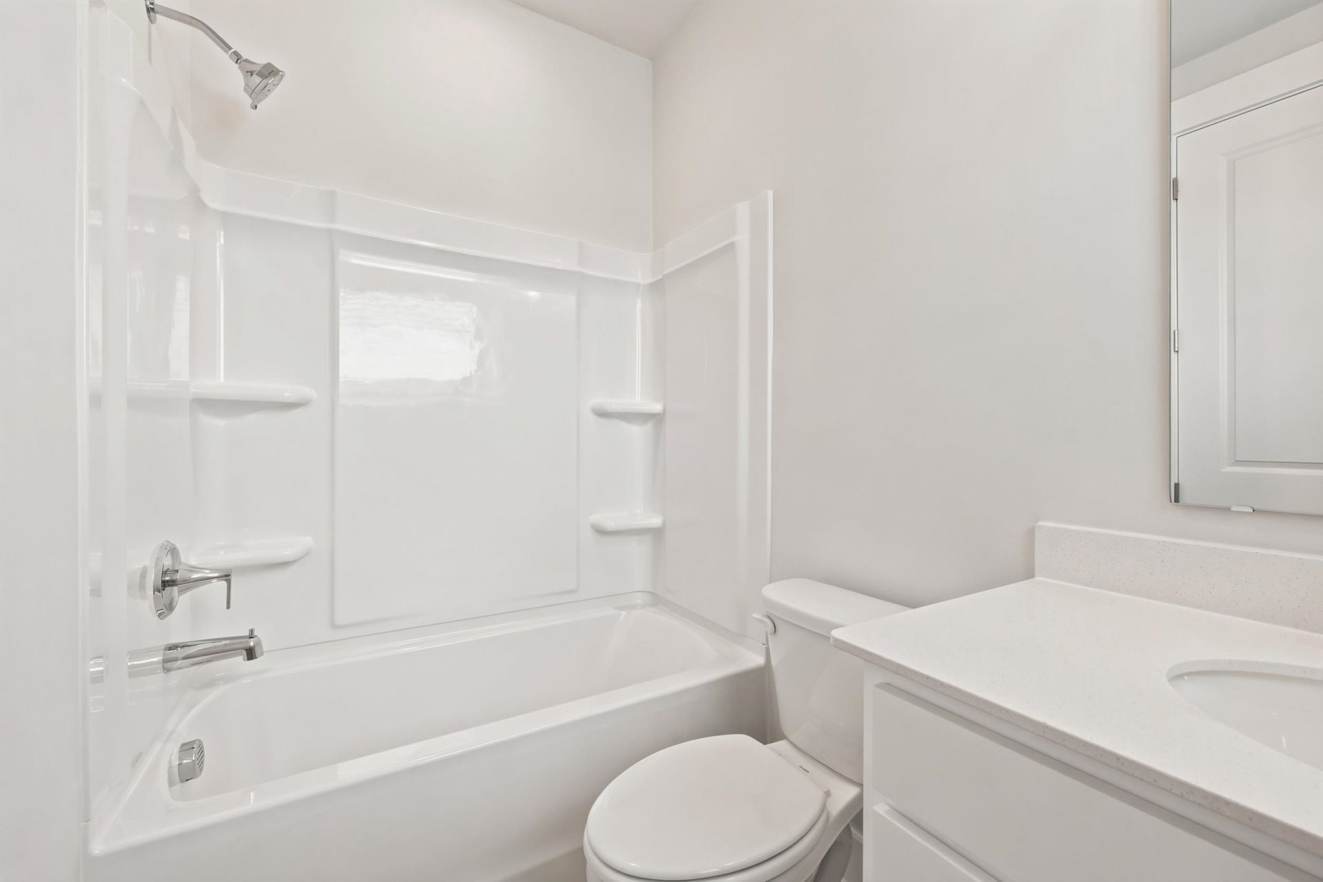 992 Triton Ave. Photo 38