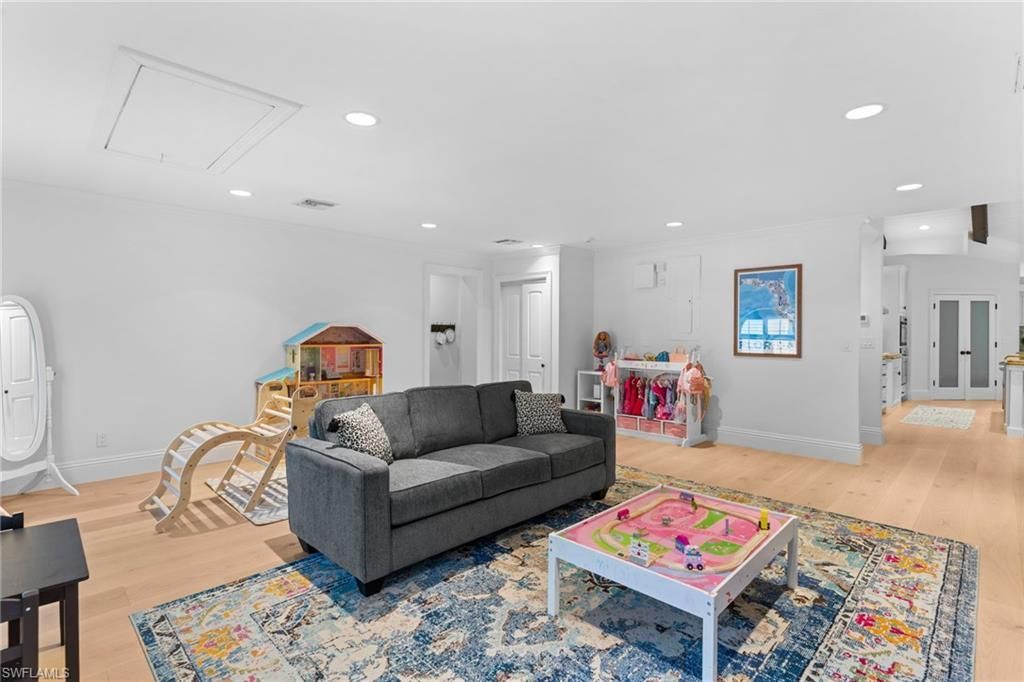 436 Corbel Dr, Naples, FL 34110 Photo