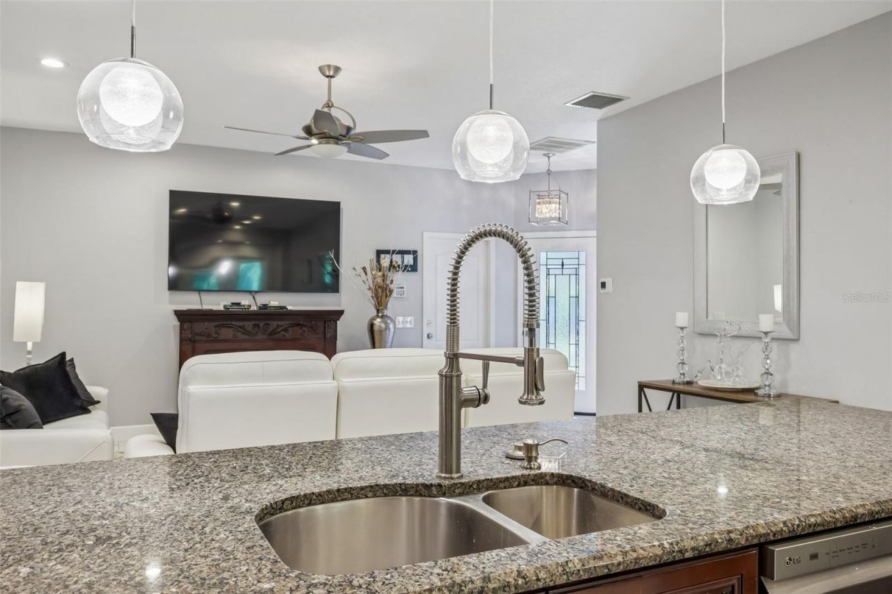 1628 Crossvine Court , Trinity, FL 34655 Photo