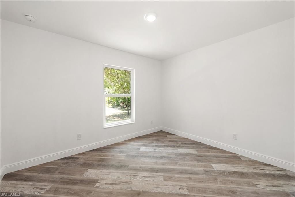 414 Cleveland Ave , Lehigh Acres, FL 33972 Photo
